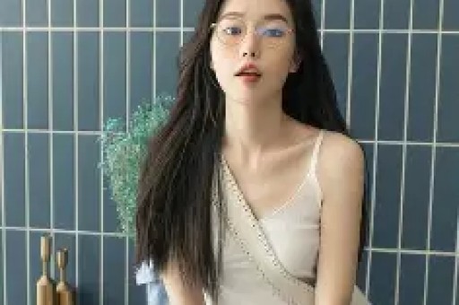 《2024年“人设崩塌”的传播学解读》范文